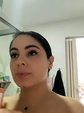 Lia Hurley online show from 12/01/25, 04:12