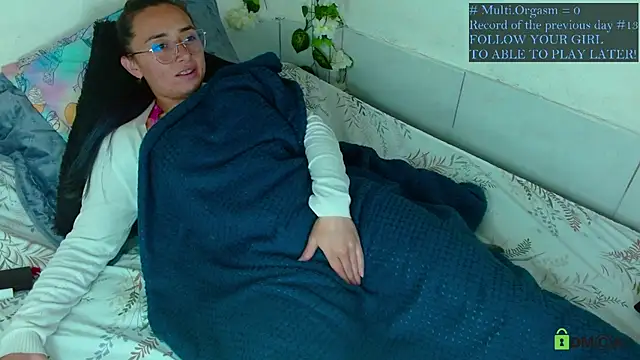 Hot Candy  online show from 05/15/26, 02:07