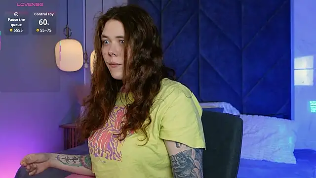 SophiePure online show from 02/09/26, 08:13