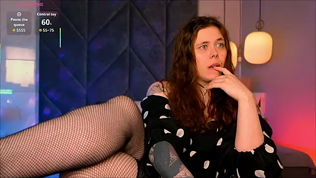 SophiePure online show from 02/17/26, 01:35