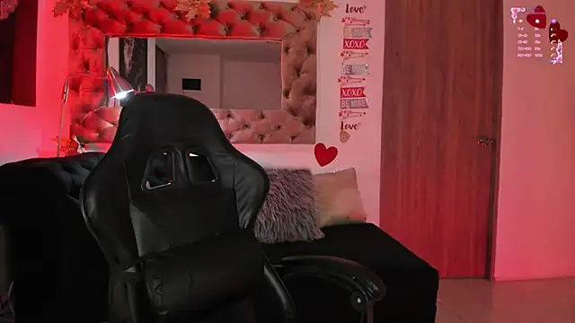 AmelyaMann online show from 02/25/26, 01:43