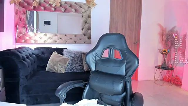 AmelyaMann online show from 07/12/26, 01:02