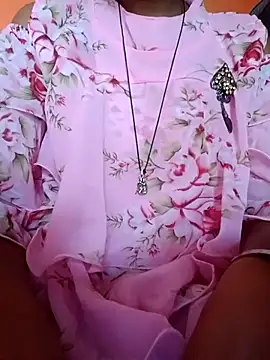 Snapshot of Mangla_Bhabhi chatting on 12/23/24, 08:44 Mangla Bhabhi online show from 12/23/24, 08:44