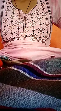 Snapshot of Mangla_Bhabhi chatting on 12/27/24, 08:24 Mangla Bhabhi online show from 12/27/24, 08:24