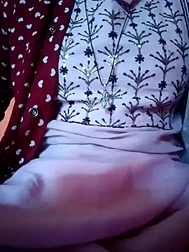 Snapshot of Mangla_Bhabhi chatting on 03/11/25, 02:21 Mangla Bhabhi online show from 03/11/25, 02:21