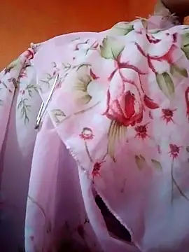 Snapshot of Mangla_Bhabhi chatting on 09/30/25, 01:32 Mangla Bhabhi online show from 09/30/25, 01:32