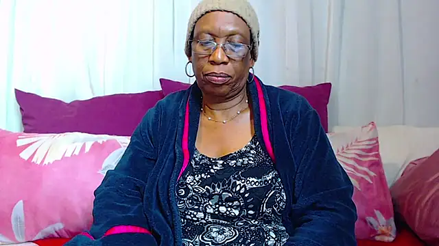 Snapshot of Freakyassnwildx chatting on 11/25/25, 04:18 Freakyassnwildx online show from 11/25/25, 04:18