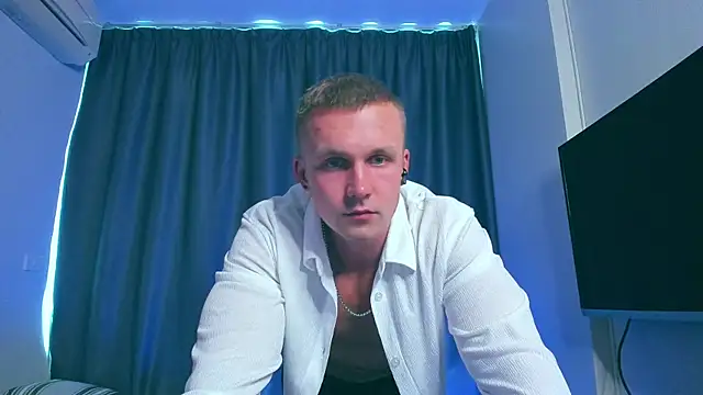 Snapshot of Samuel_Andrew chatting on 01/31/25, 07:07 Samuel Andrew online show from 01/31/25, 07:07