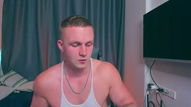 Snapshot of Samuel_Andrew chatting on 02/21/25, 07:45 Samuel Andrew online show from 02/21/25, 07:45