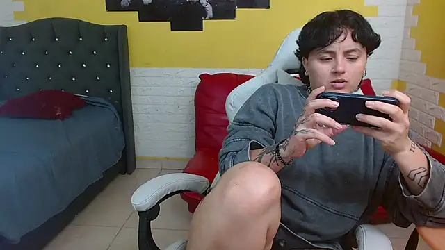 isabeautyx19 online show from 04/09/26, 01:27