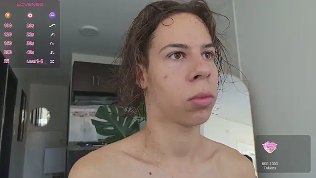 Snapshot of grey___27 chatting on 09/10/25, 12:27 grey 27 online show from 09/10/25, 12:27