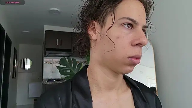 Snapshot of grey___27 chatting on 09/14/25, 12:59 grey 27 online show from 09/14/25, 12:59