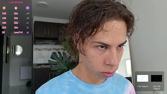 Snapshot of grey___27 chatting on 11/24/25, 12:38 grey 27 online show from 11/24/25, 12:38