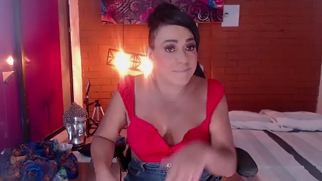 Snapshot of Khatalina_hott chatting on 01/18/25, 02:03 Khatalina hott online show from 01/18/25, 02:03