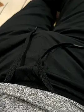 Snapshot of ak007_desire chatting on 10/31/25, 01:23 ak007 desire online show from 10/31/25, 01:23