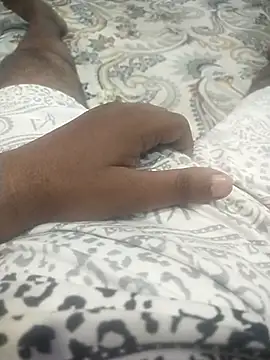 Snapshot of ak007_desire chatting on 11/08/25, 06:57 ak007 desire online show from 11/08/25, 06:57