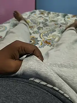 Snapshot of ak007_desire chatting on 11/14/25, 05:22 ak007 desire online show from 11/14/25, 05:22