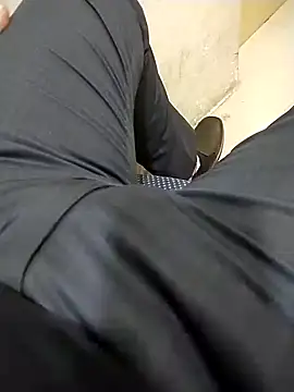 Snapshot of ak007_desire chatting on 11/27/25, 06:48 ak007 desire online show from 11/27/25, 06:48