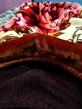 Snapshot of ak007_desire chatting on 12/04/25, 06:27 ak007 desire online show from 12/04/25, 06:27