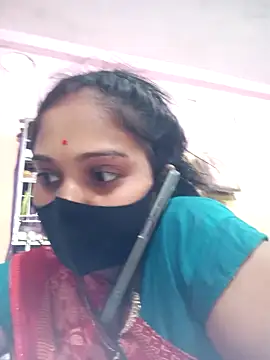 Snapshot of Hi_Radhika chatting on 01/16/25, 03:23 Hi Radhika online show from 01/16/25, 03:23