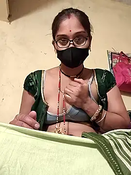 Snapshot of Hi_Radhika chatting on 01/30/25, 04:24 Hi Radhika online show from 01/30/25, 04:24