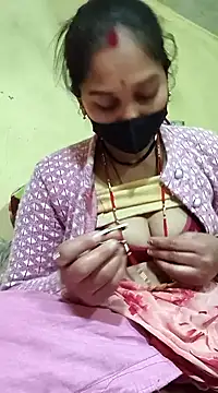 Snapshot of Hi_Radhika chatting on 02/01/25, 05:05 Hi Radhika online show from 02/01/25, 05:05