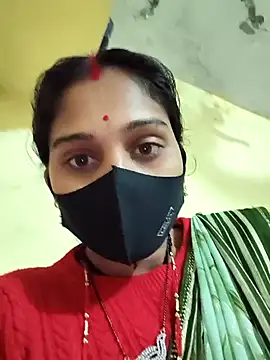 Snapshot of Hi_Radhika chatting on 02/04/25, 12:29 Hi Radhika online show from 02/04/25, 12:29