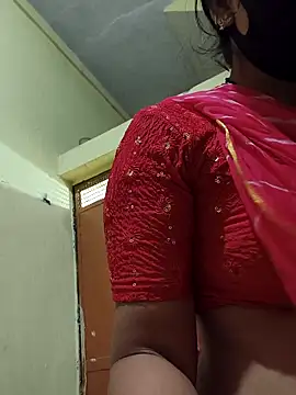 Snapshot of Hi_Radhika chatting on 02/10/25, 01:24 Hi Radhika online show from 02/10/25, 01:24