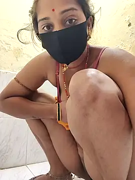 Snapshot of Hi_Radhika chatting on 02/16/25, 01:25 Hi Radhika online show from 02/16/25, 01:25