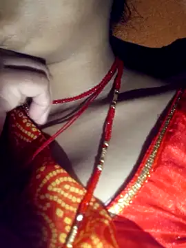 Snapshot of Hi_Radhika chatting on 02/23/25, 01:21 Hi Radhika online show from 02/23/25, 01:21