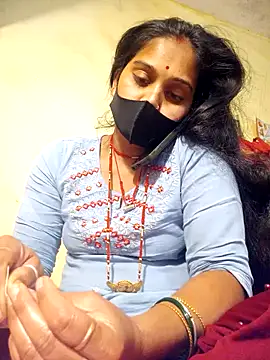 Snapshot of Hi_Radhika chatting on 02/25/25, 05:15 Hi Radhika online show from 02/25/25, 05:15