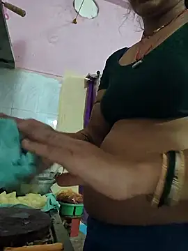 Snapshot of Hi_Radhika chatting on 02/28/25, 01:26 Hi Radhika online show from 02/28/25, 01:26