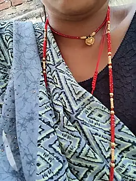 Snapshot of Hi_Radhika chatting on 03/02/25, 04:53 Hi Radhika online show from 03/02/25, 04:53