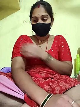 Snapshot of Hi_Radhika chatting on 03/04/25, 05:03 Hi Radhika online show from 03/04/25, 05:03