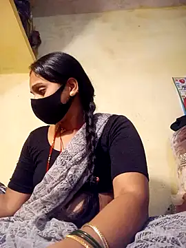 Snapshot of Hi_Radhika chatting on 03/07/25, 05:49 Hi Radhika online show from 03/07/25, 05:49