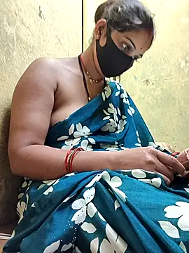 Snapshot of Hi_Radhika chatting on 09/08/25, 04:28 Hi Radhika online show from 09/08/25, 04:28