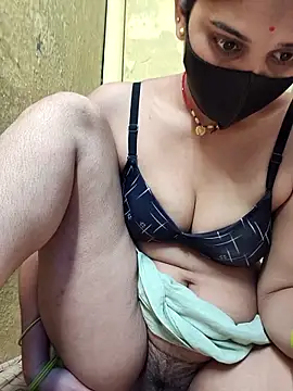 Snapshot of Hi_Radhika chatting on 09/11/25, 02:00 Hi Radhika online show from 09/11/25, 02:00