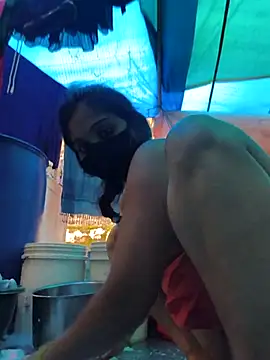 Snapshot of Hi_Radhika chatting on 09/12/25, 02:22 Hi Radhika online show from 09/12/25, 02:22