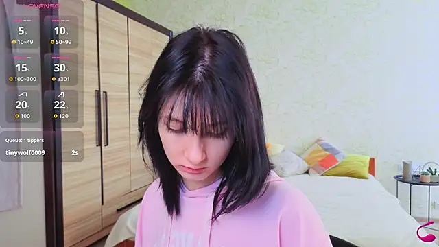 JulisSweet online show from 11/14/25, 08:13