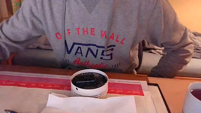 Snapshot of SissyStefanie chatting on 12/15/24, 04:37 SissyStefanie online show from 12/15/24, 04:37