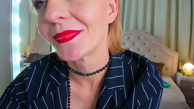 Snapshot of SquirtyAlisa chatting on 02/11/25, 05:18 SquirtyAlisa online show from 02/11/25, 05:18