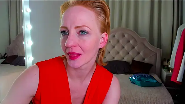 Snapshot of SquirtyAlisa chatting on 02/21/25, 01:33 SquirtyAlisa online show from 02/21/25, 01:33