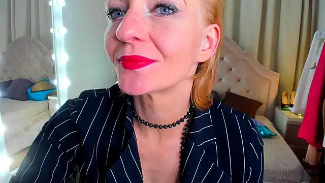 Snapshot of SquirtyAlisa chatting on 02/24/25, 08:36 SquirtyAlisa online show from 02/24/25, 08:36