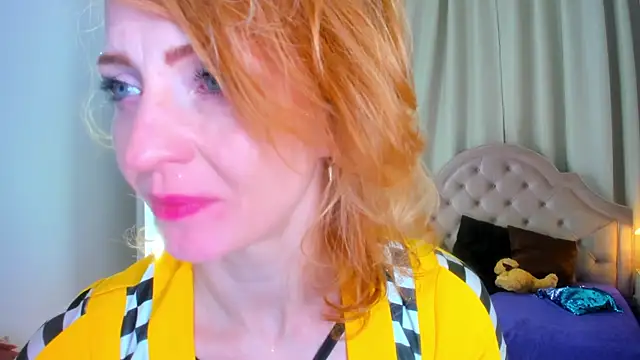 Snapshot of SquirtyAlisa chatting on 10/15/25, 11:16 SquirtyAlisa online show from 10/15/25, 11:16