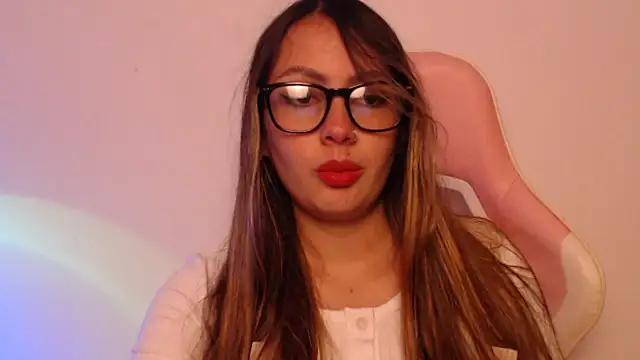 lalawhitte online show from 11/24/25, 09:25