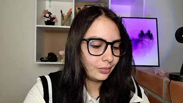 lalawhitte online show from 05/19/26, 09:37
