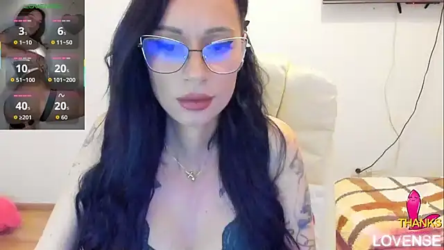 kissnicol32 online show from 03/26/26, 04:34