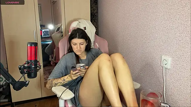 Katrin  kiss online show from 03/10/25, 04:35