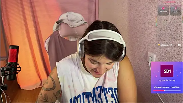 Katrin  kiss online show from 09/22/25, 08:11