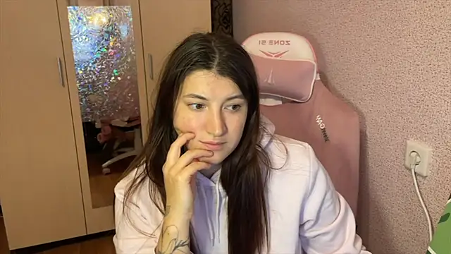 Katrin  kiss online show from 02/17/26, 04:46